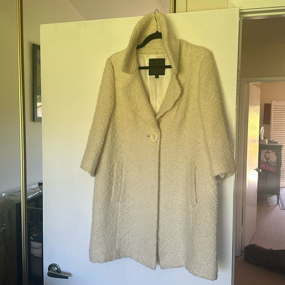 Classiques Entier Cream wool, one button jacket with two front pockets.Large - Picture 1 of 5